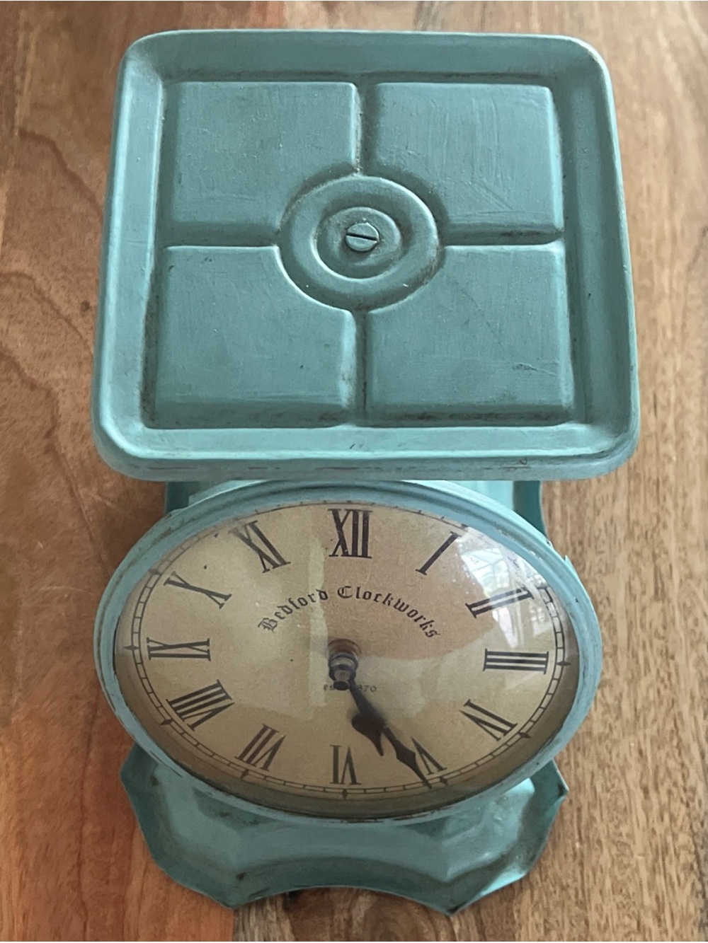 Turquoise Vintage-Style farmhouse decorative Bedford Clockworks scale clock - Picture 5 of 10